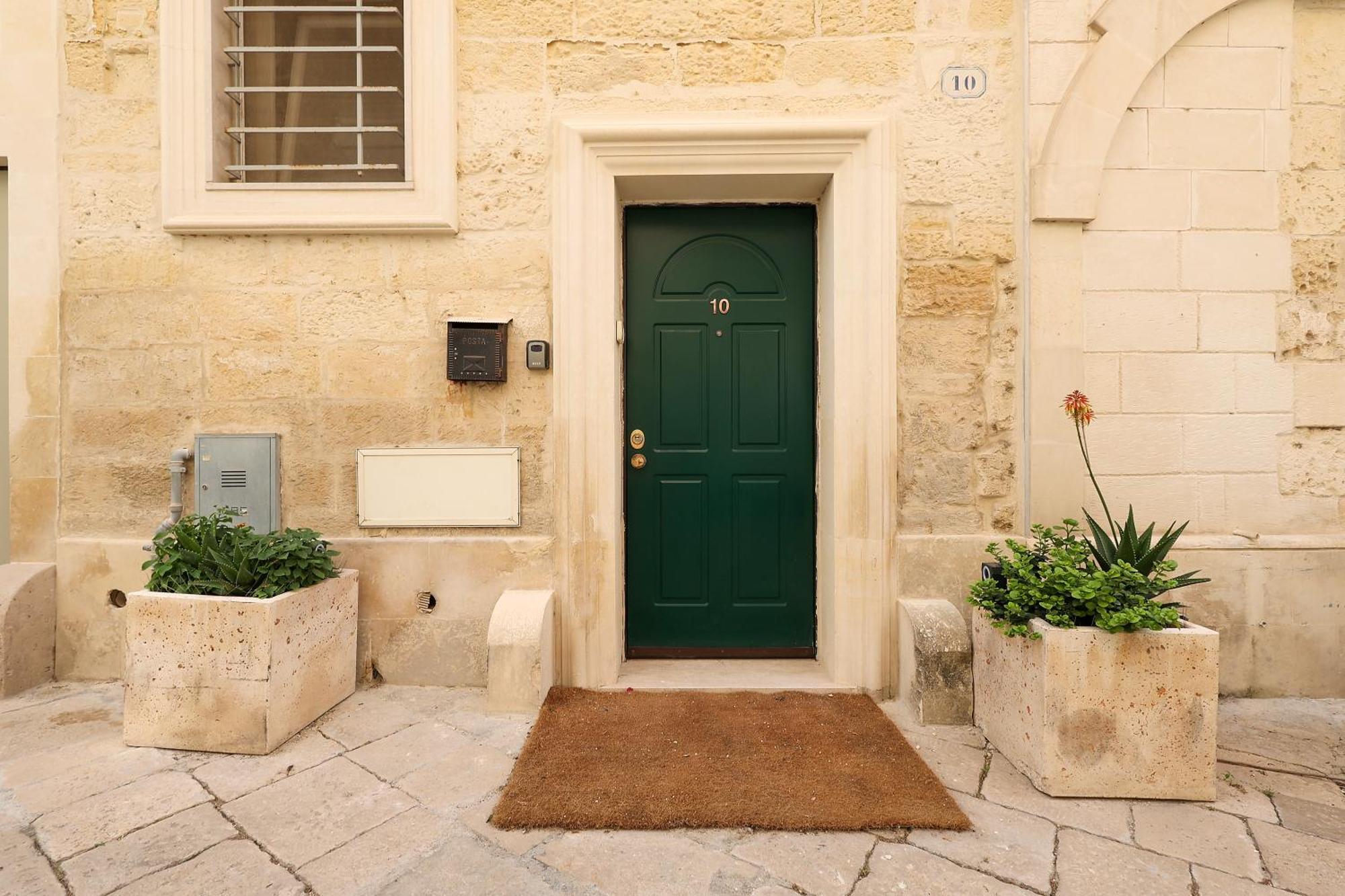Goodstay La Suite 10 - Rooms - Lecce Kültér fotó